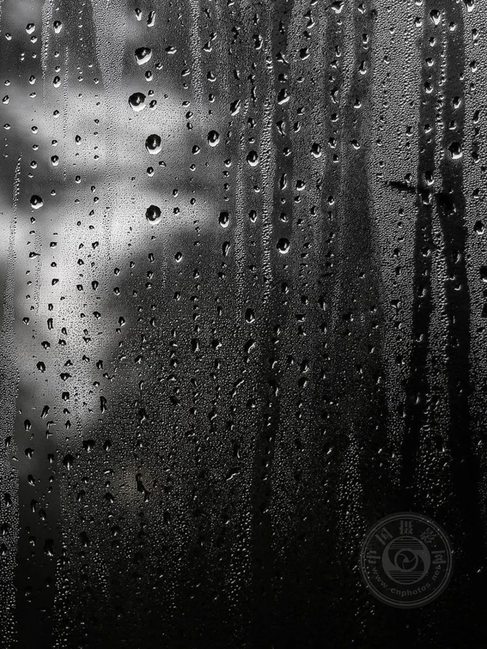 玻璃窗雨水8种方法教你拍出雨天的情调与气氛