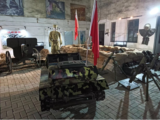 崇仁红肩章军事拓展基地二年接待4万名中小学生参观