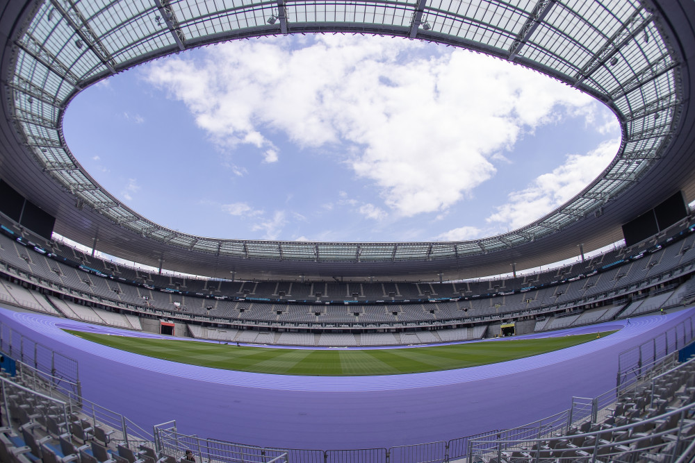 紫色跑道亮相法兰西体育场