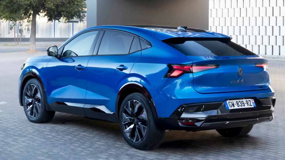 法国旗舰级轿跑suv,雷诺rafale实车图发布