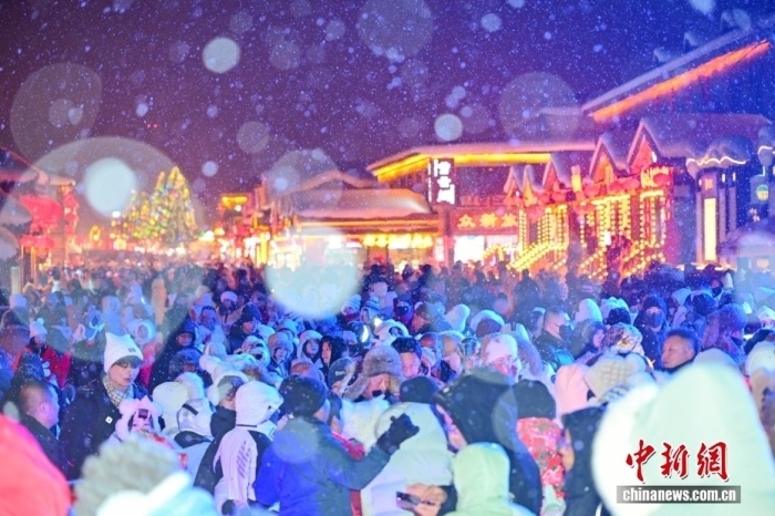 冰雪春天丨中国消费需求重塑全球冰雪产业_腾讯新闻