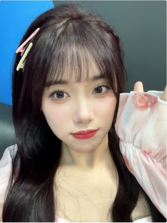 lpl老婆小钰解说杯主持照她真的太甜美了