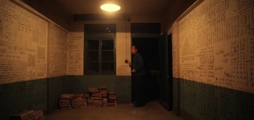 梦回同室，解析我和老婆坐在一个屋里的梦境寓意