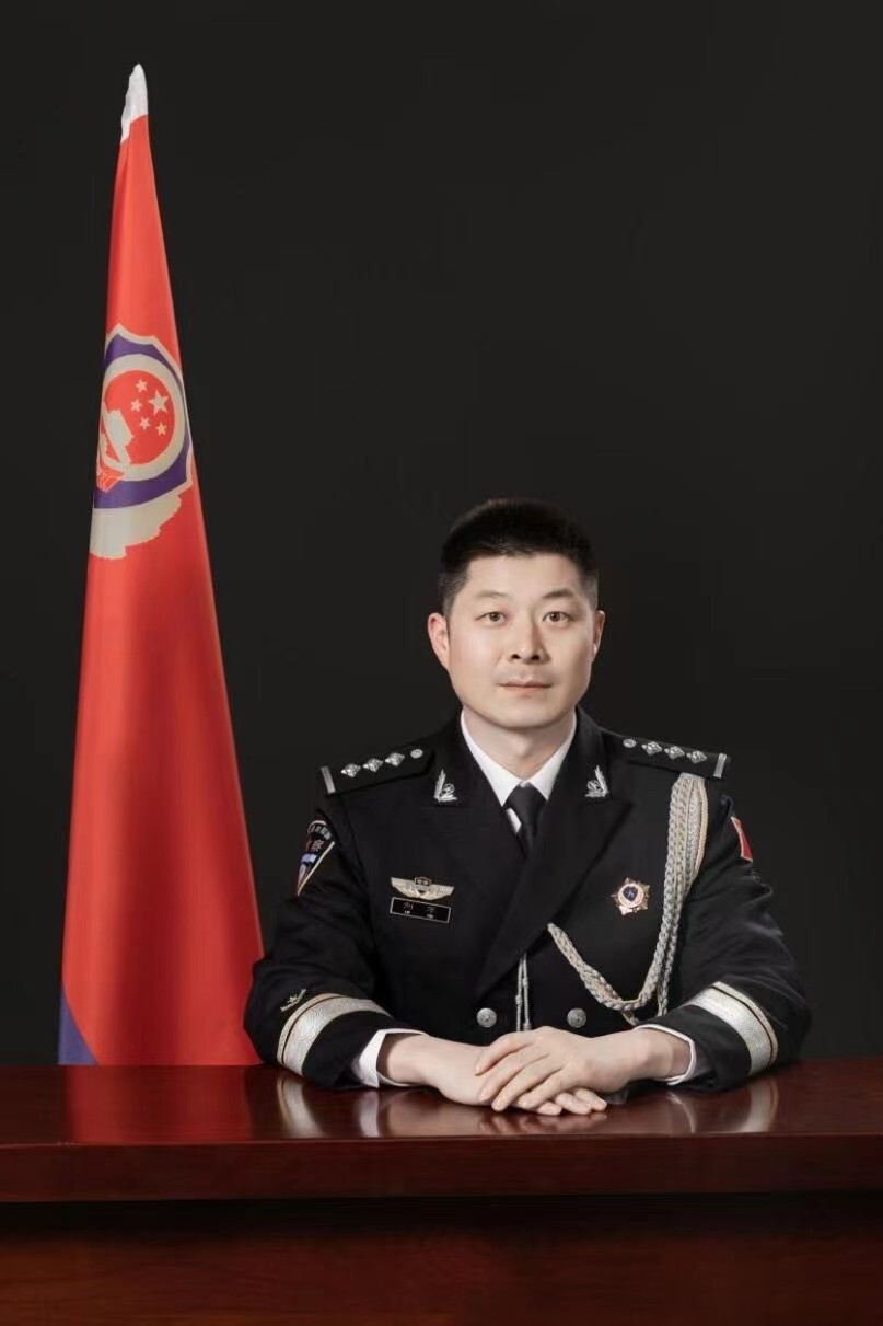 政法群英榜丨刘平:用笔墨书写特区监狱"好故事"