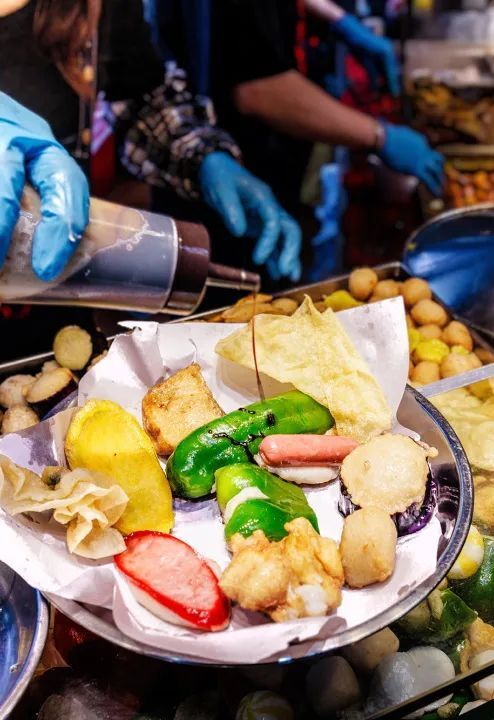 感受香港烟火气,就来庙街喽!