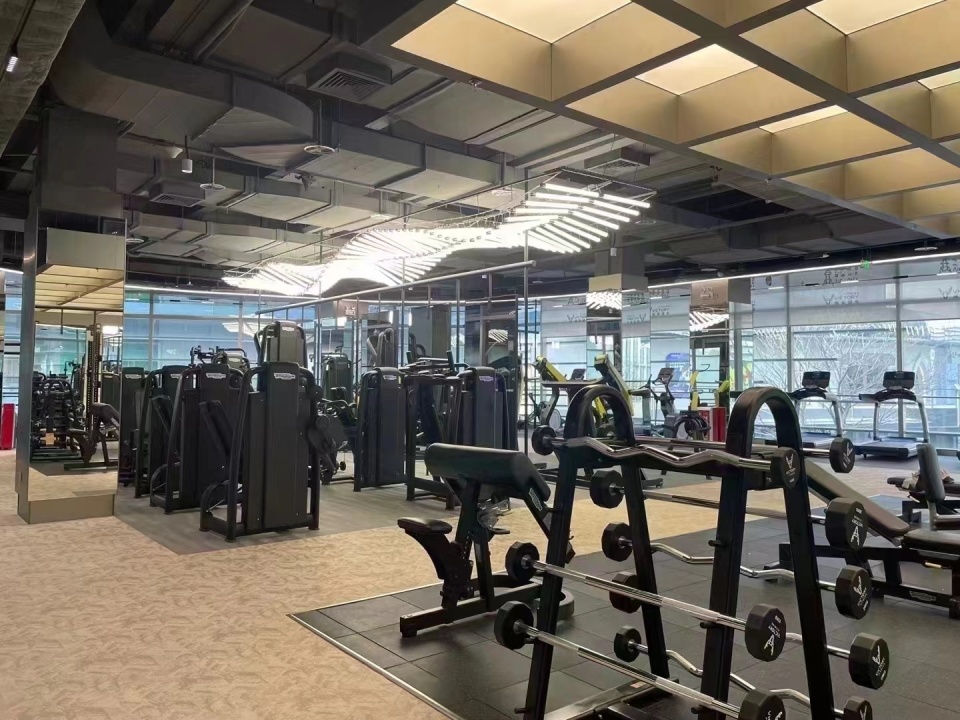 健身房频频"跑路",行业风险何在?业内专家:预付费模式具有杠杆属性