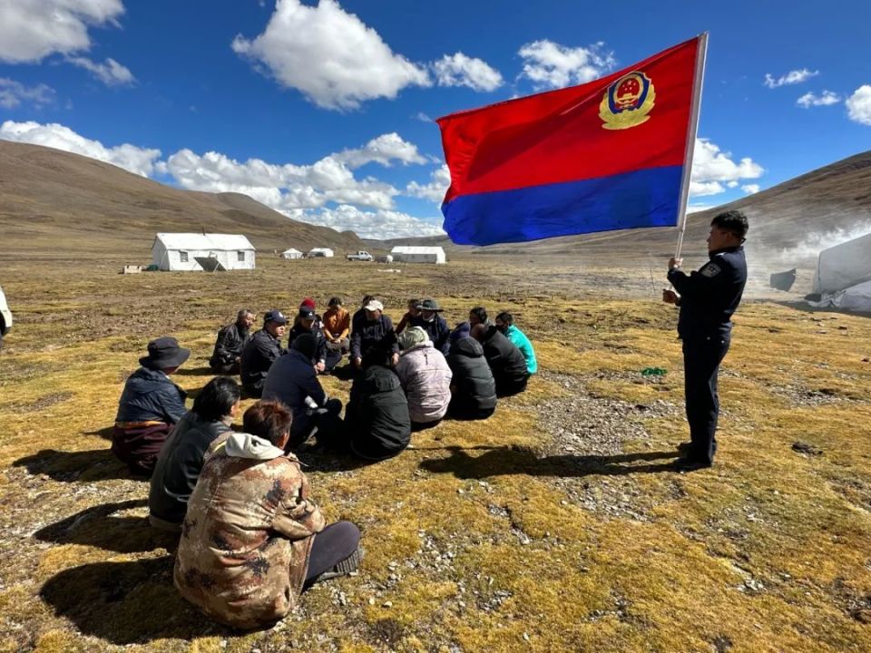平安建设丨达日公安:莫坝派出所组织开展边界巡逻防控工作_腾讯新闻