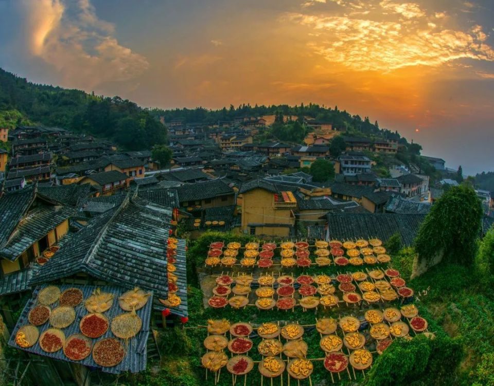 5.19中国旅游日 | 10条旅游线路带你"趣游一夏"