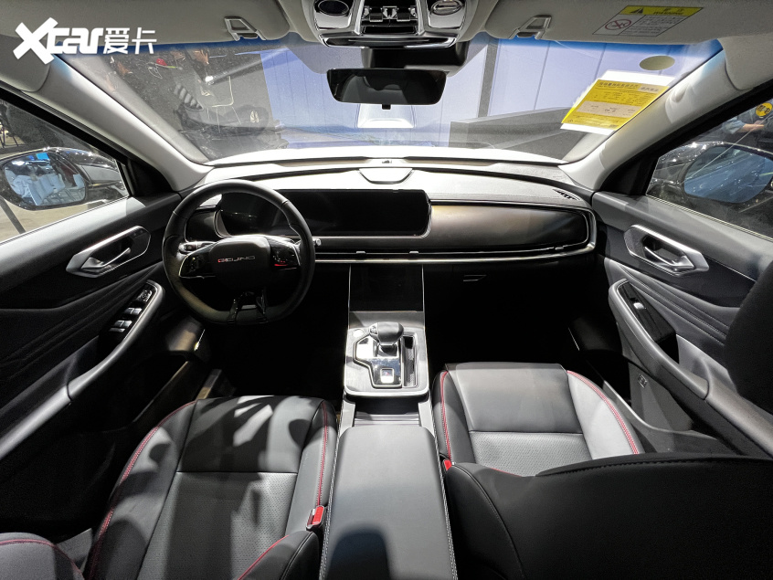 2023上海車展探館北京汽車新x7亮相