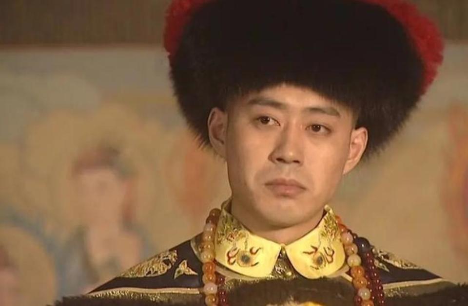 清朝的领侍卫内大臣和九门提督都是一品官，哪个权力地位更高点？_腾讯新闻
