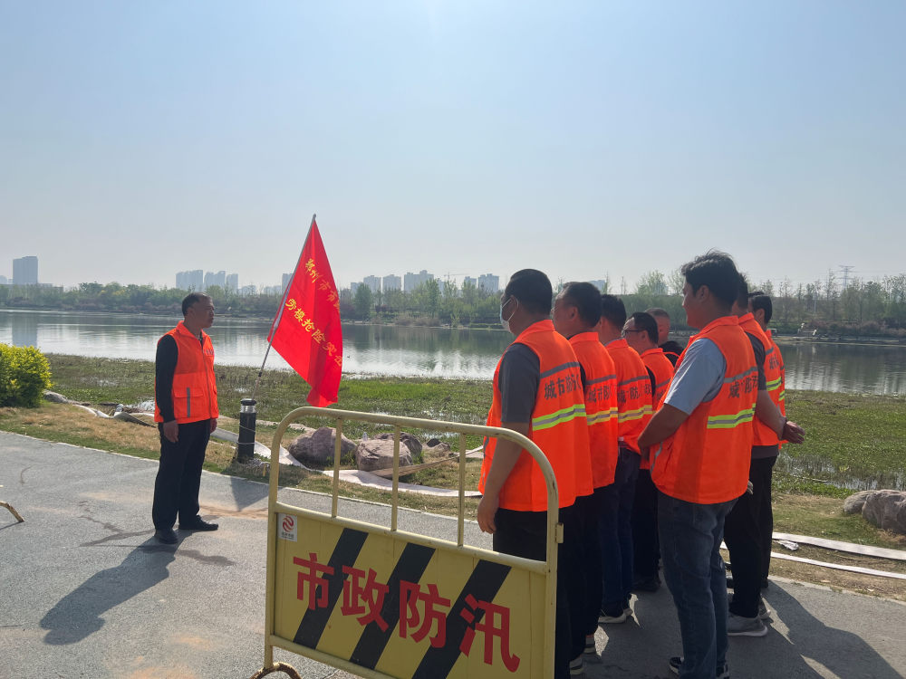 以练备战筑牢城市防汛安全防线