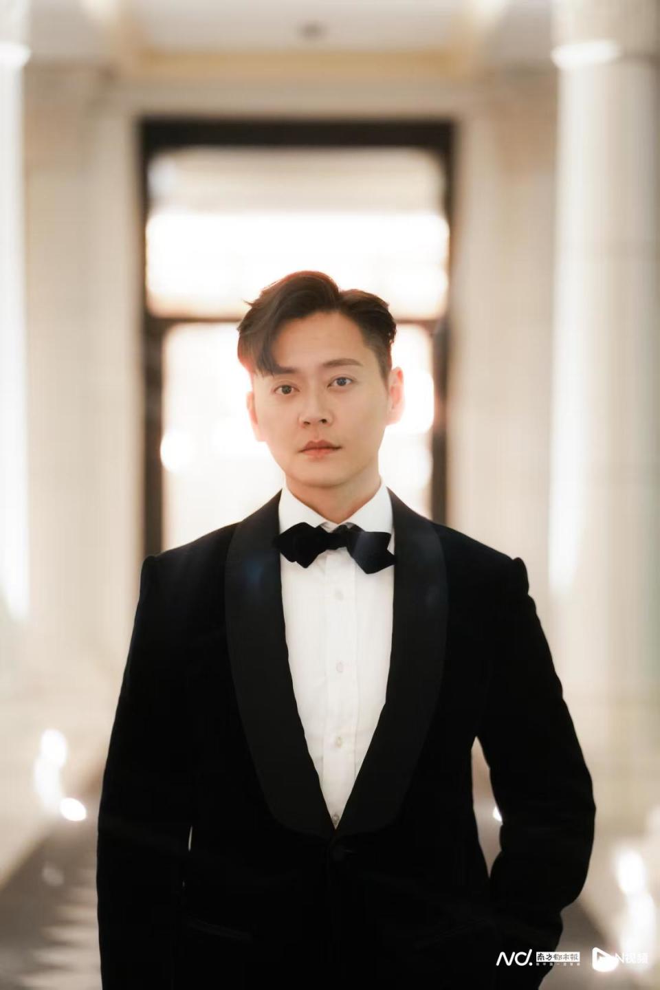 从“黑仔王”到最佳男主角，张振朗：一步步闯关筑就人生拼图_腾讯新闻