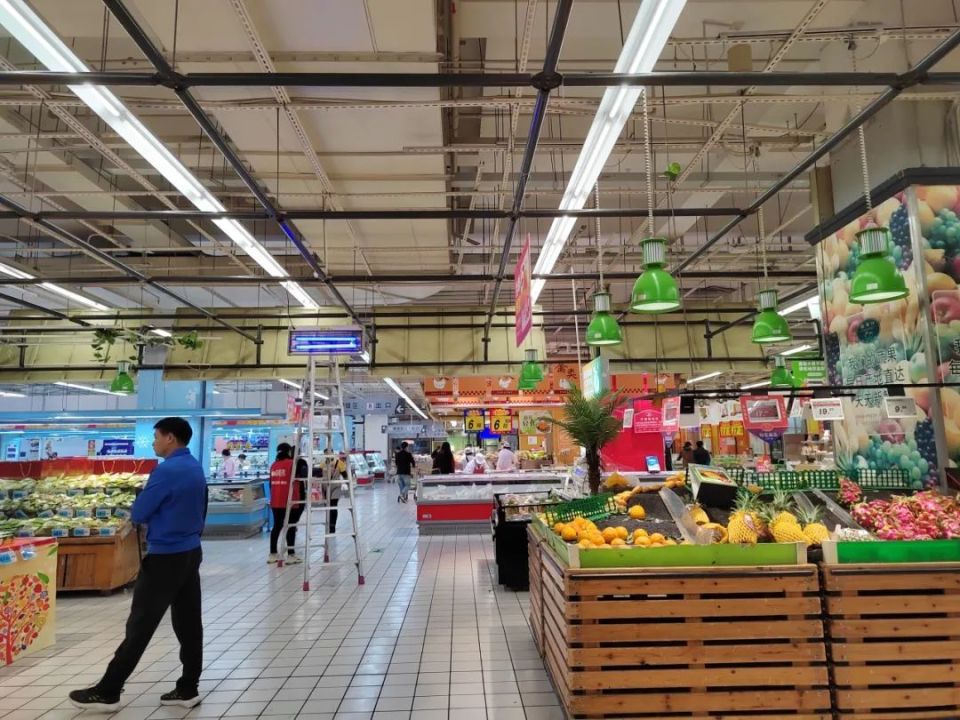 大润发全国闭店十几家 员工:当年三个月瘦20斤_腾讯新闻