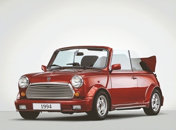 1969年,英国奥斯汀汽车推出了一款比mini cooper更大的mini clubman