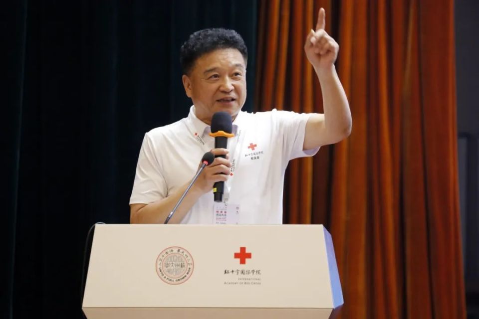 红十字国际学院校友会在苏成立