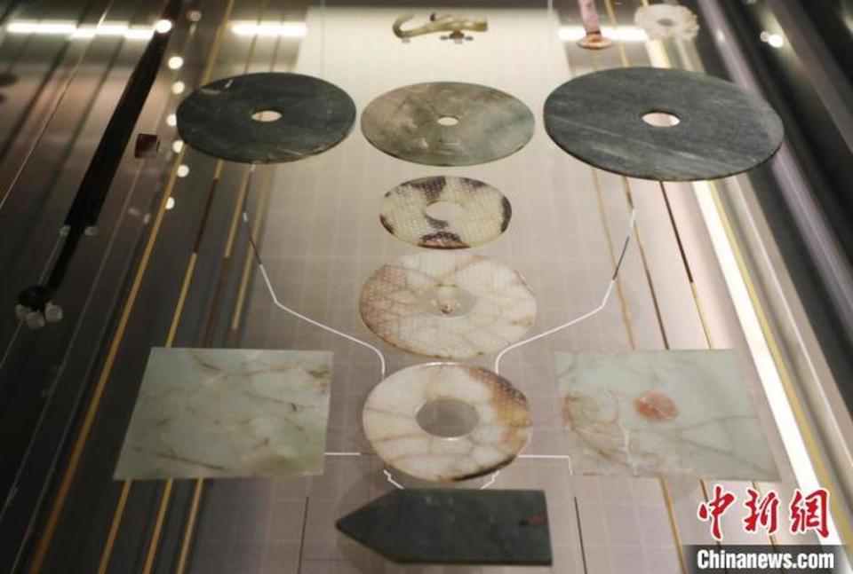 "海昏侯"文物上新,刘贺墓主棺出土玉璧首次展出