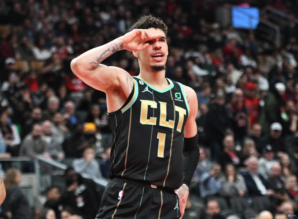 黄蜂赢球才能留住自己三球当然喜欢这里但我也说不准未来