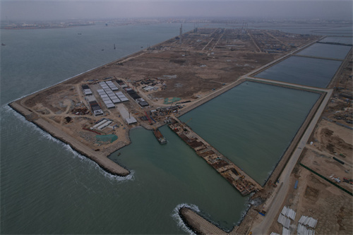 中交一航局二公司裕龙岛炼化一体化项目(一期)迎新进展_腾讯新闻