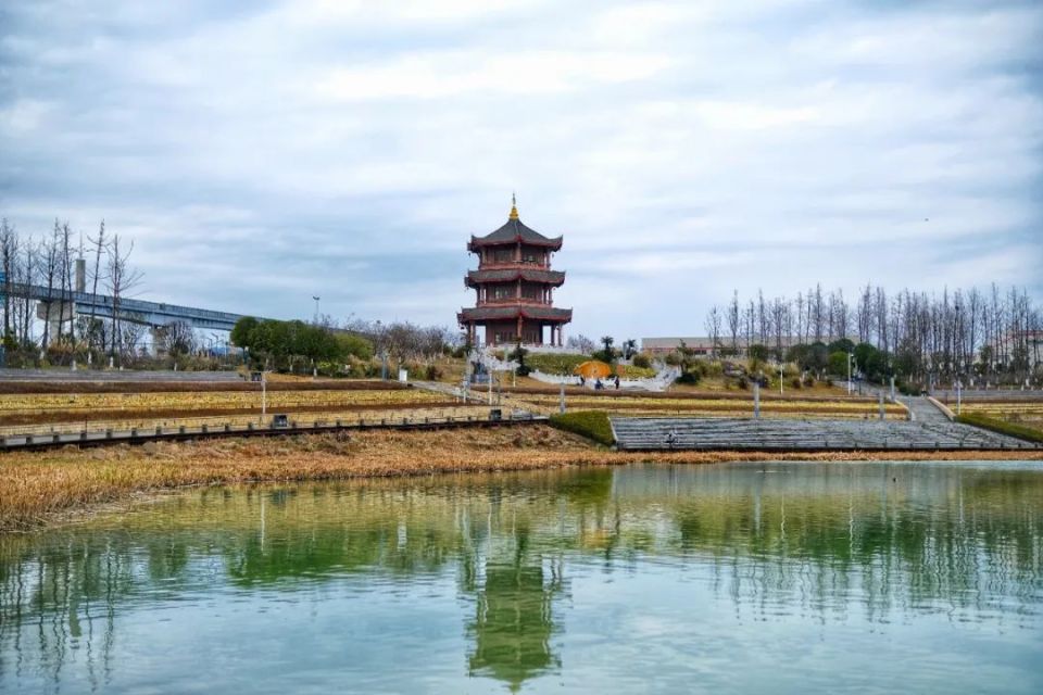 来太阳湖公园感受诗和远方