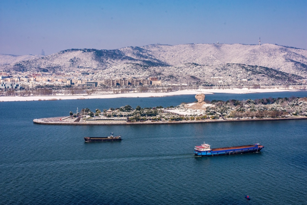 雪映山水洲城