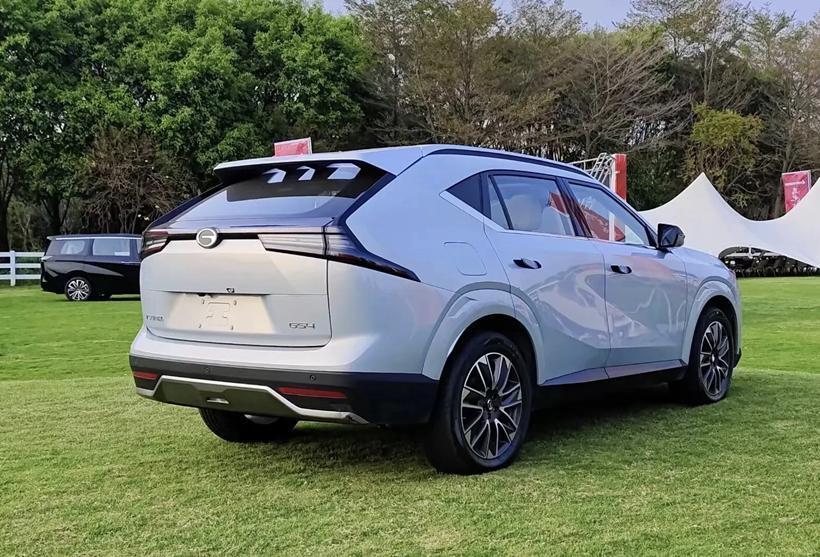 撞脸丰田rav4广汽传祺gs4max首次现身搭15t引擎