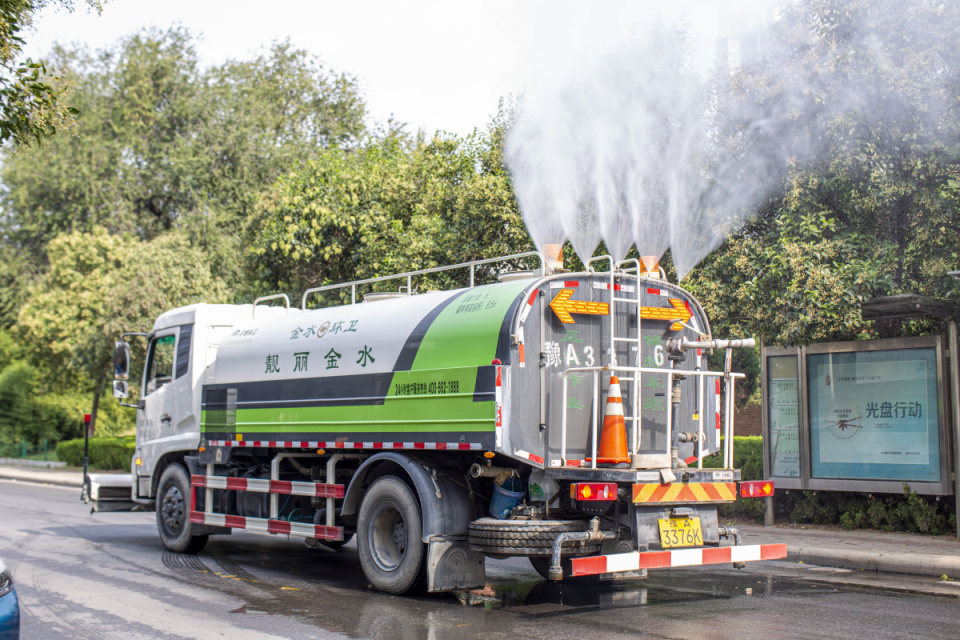 中原区92台洗扫车,洒水车,冲洗车,喷雾