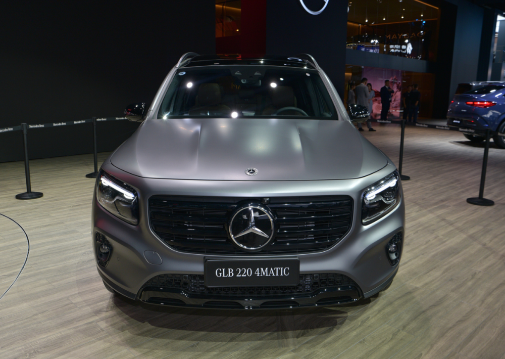 吃相太丑新款奔驰glb上市配13t双离合门槛涨到3119万