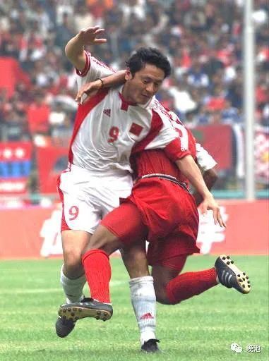 国足史上今天:2001年2-0客胜印尼男足,全胜晋级世界
