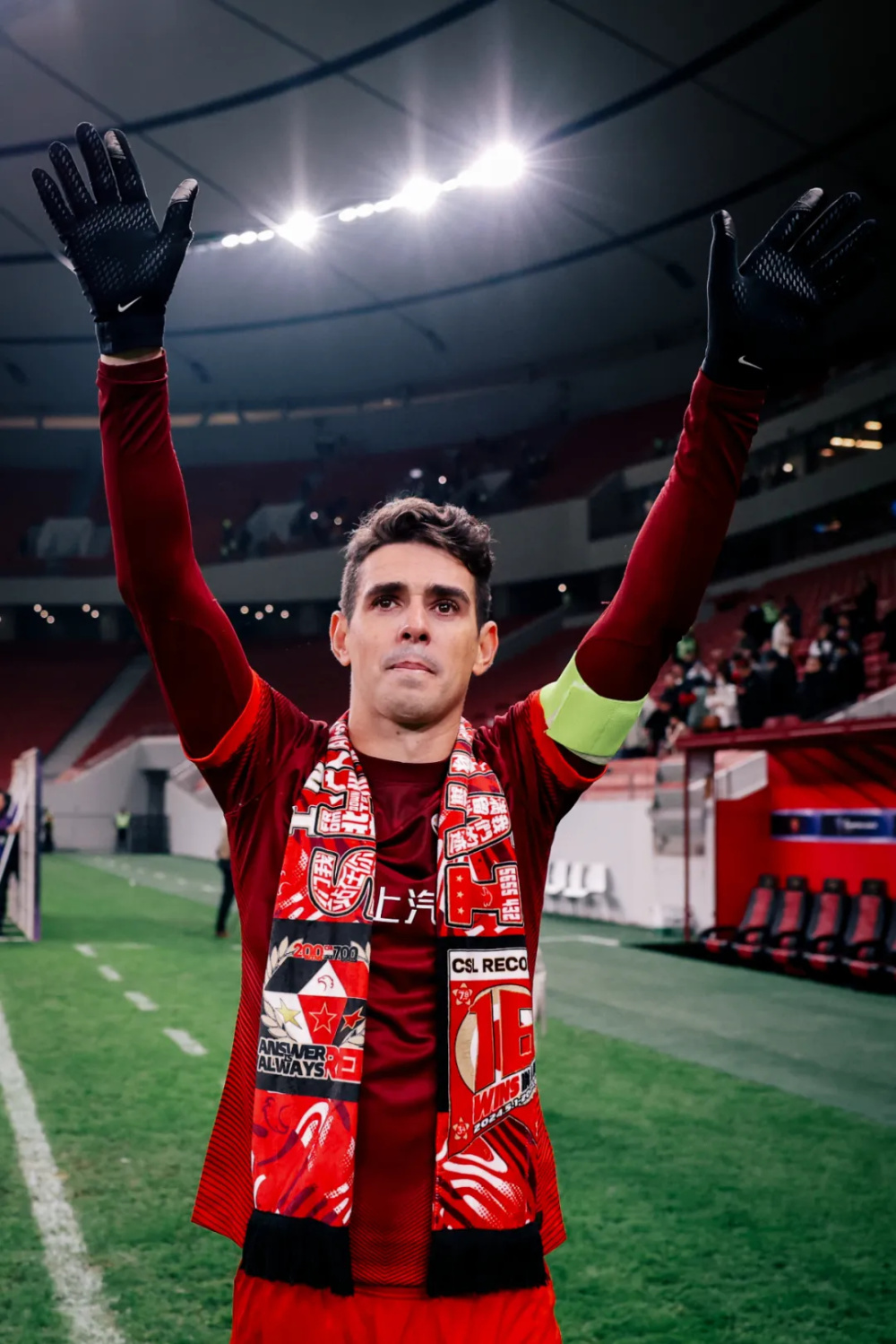 奥斯卡，常回“家”看看网友：8号球衣，永远属于你！-腾讯新闻