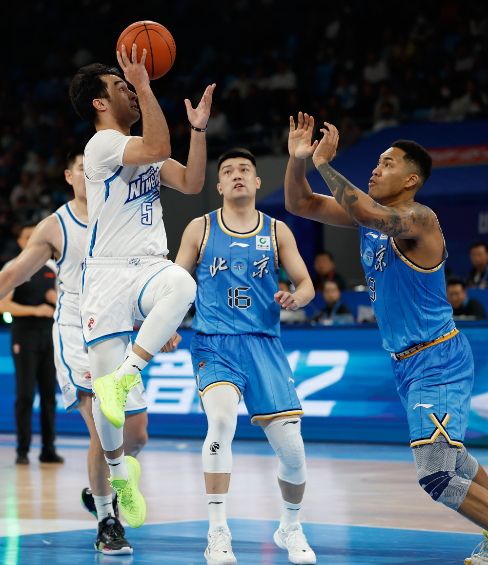 篮球cba常规赛北京北汽胜宁波町渥