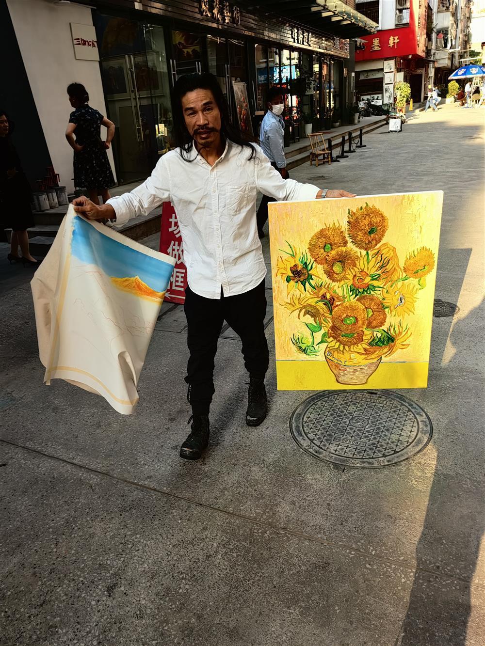 中国梵高背后:第一油画村的艰难转型_腾讯新闻