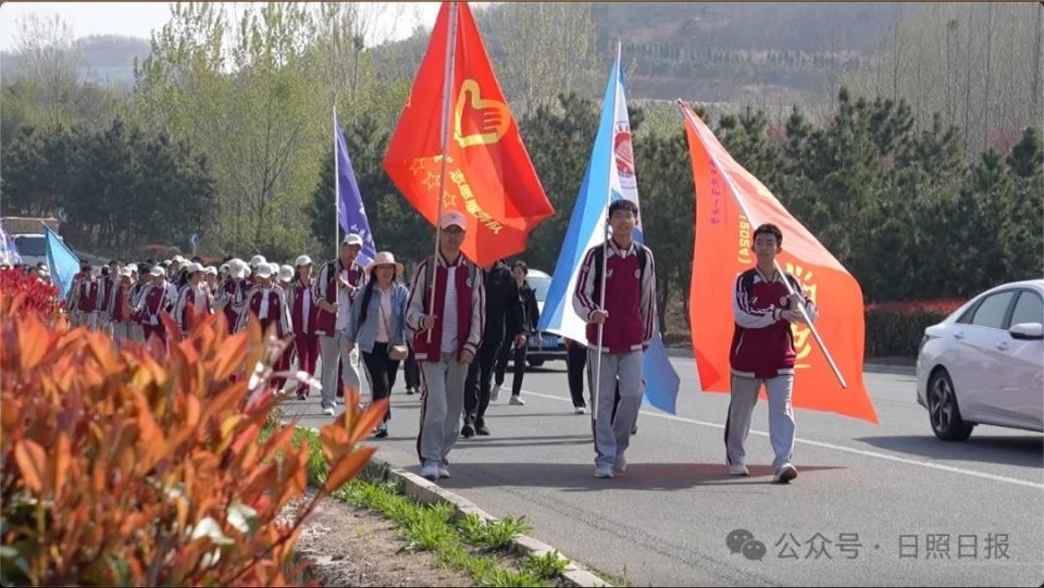 寻海之旅分别踏上了2000余名师生,整装待发日照一中举行2024年学生