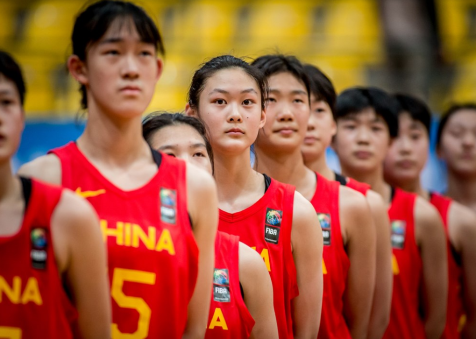 为何不招张子宇国青女篮26分惨败日本李昕的选人错了吗