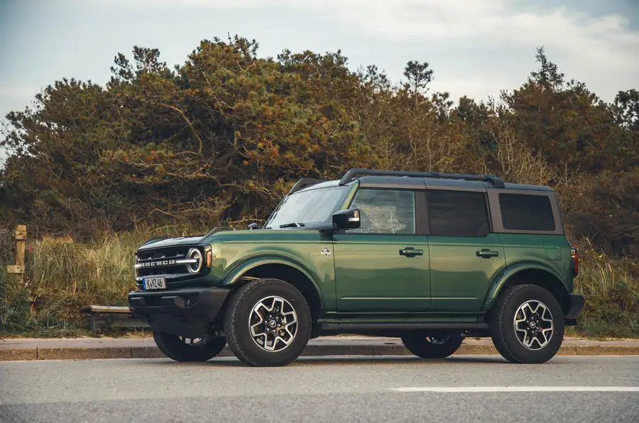 硬派感十足全新福特bronco实拍图发布