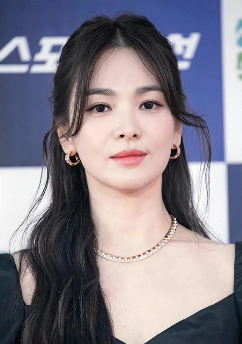 陈妍希被喷多年的山寨版美貌,怎么突然稳坐流行审美头