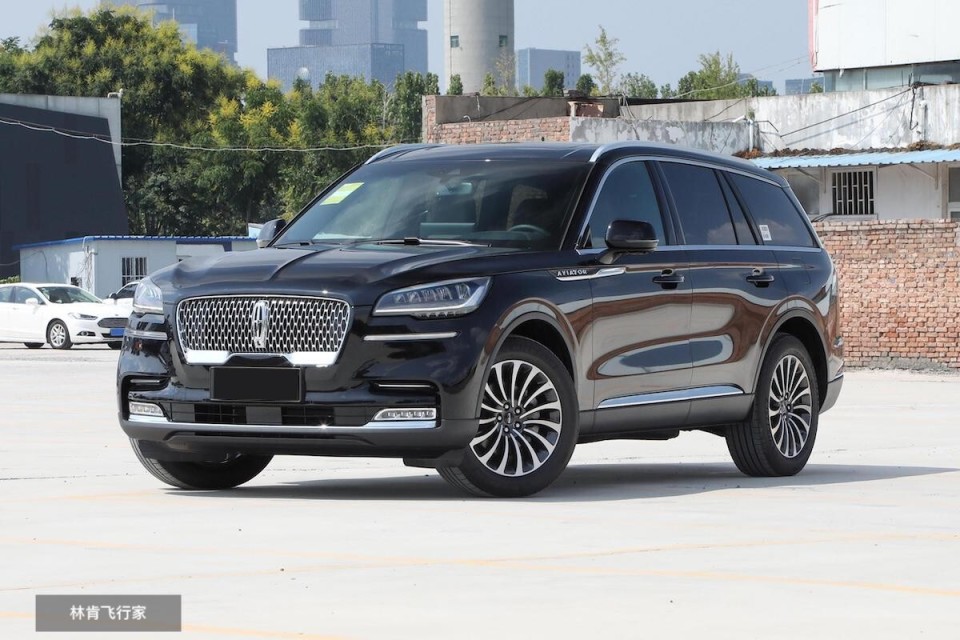 预算60万买豪华suv,林肯飞行家对比奥迪q7,究竟谁更胜一筹?