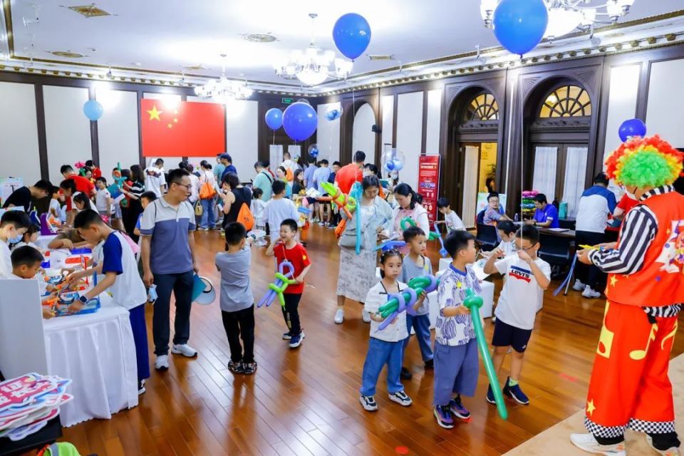 "童趣体育探潜能 茁壮成长我最行"!这场亲子嘉年华活动欢乐不停