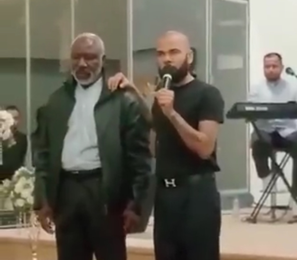 西媒：曾因性侵入狱的阿尔维斯，已经成为一名传教士