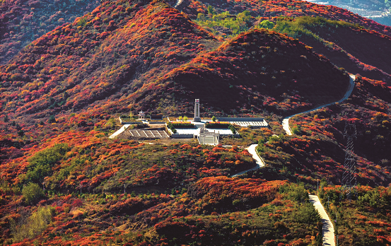 峪抗战遗址百团大战纪念碑(馆)位于阳泉市区西南5公里处的狮脑山主峰