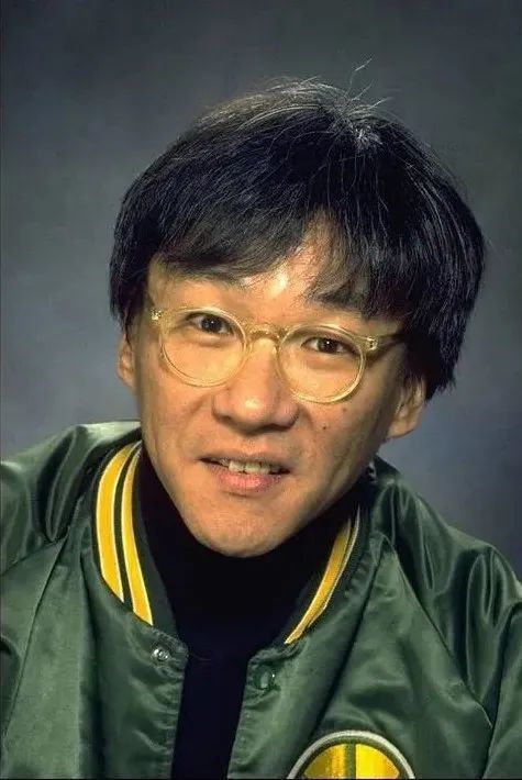 杨德昌觉得这个声音性感至极,深陷其中,便力邀蔡琴出演女主角,他也