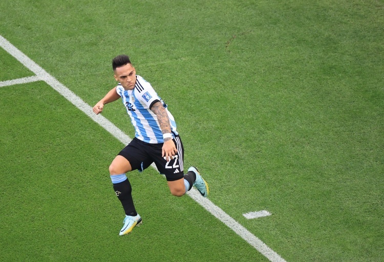 劳塔罗:进球是我刻苦训练的回报,年轻球员的成长让更_