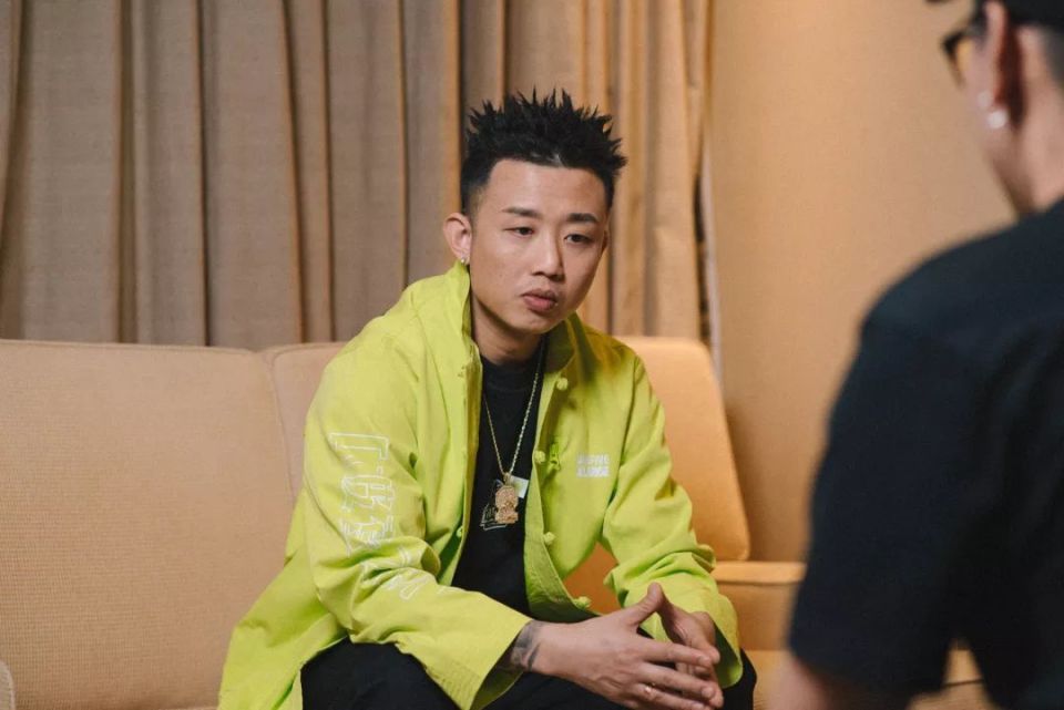 我可能是最后写"成都迪士尼"的人?华语嘻哈,怎么就成了"笑话"