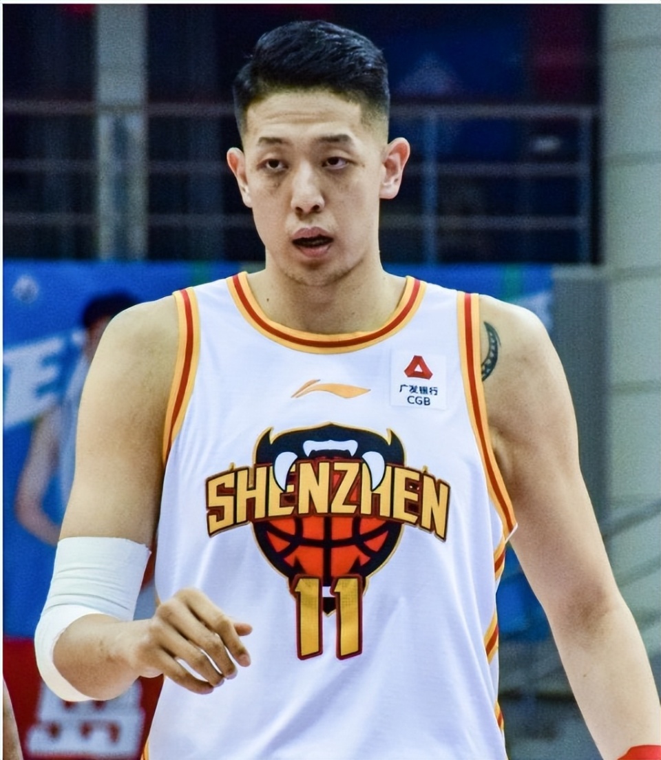 沈梓捷吐槽春节血亏:一个红包没收到 还给外甥发个800大红包_腾讯新闻