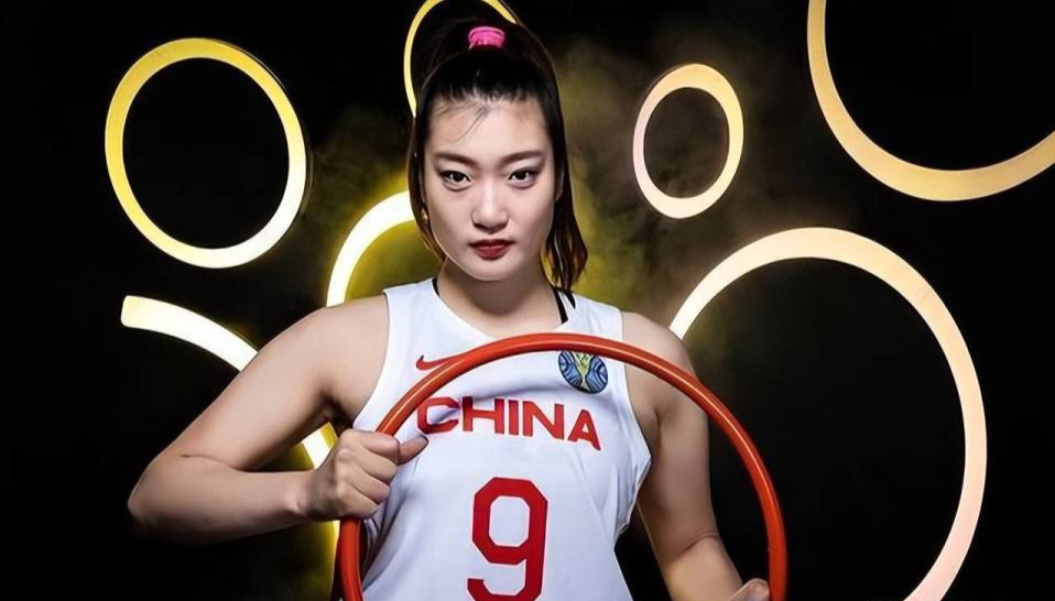 抛开李梦的桃色事件,中国女篮谁能替代她?邵婷退役了,张茹行吗