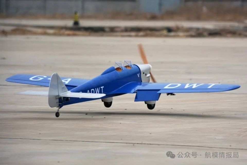 航模测评 | 四冲发动机是像真机的绝配,翌烁模型1.