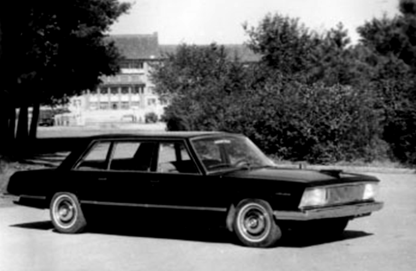 66年前的今天,第一辆红旗轿车诞生|汽车记忆