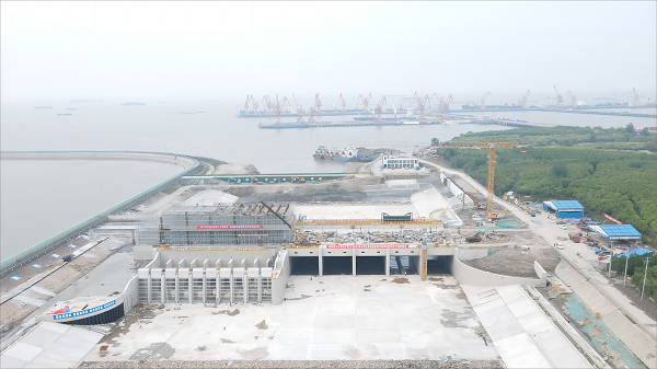 提前三个月完成上海规模最大的泵闸枢纽工程已初步具备通水条件