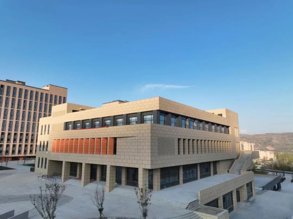 6月27日,青海理工学院校园开放日等你来