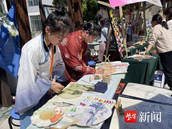 热闹,好玩!无锡市惠山区举办校园美学创意市集