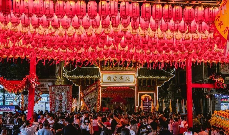 13号线新列车来了丨清平古墟主题邮局开业迎客丨早安,宝安_腾讯新闻